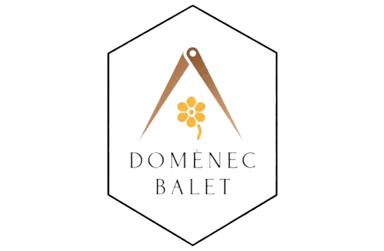 Portrait and emblem of Domènec Balet Nadal, master builder and architect of Casa Pere Llibre
